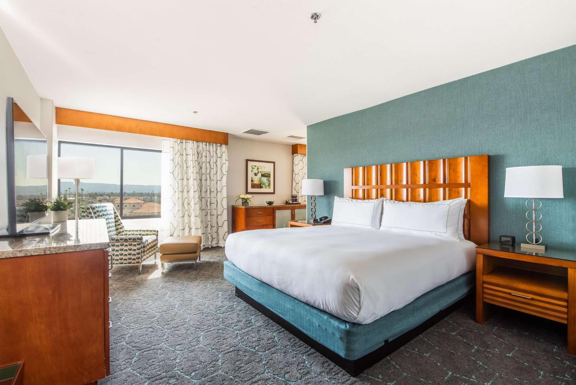 Hotel Doubletree By Hilton Carson Exterior foto