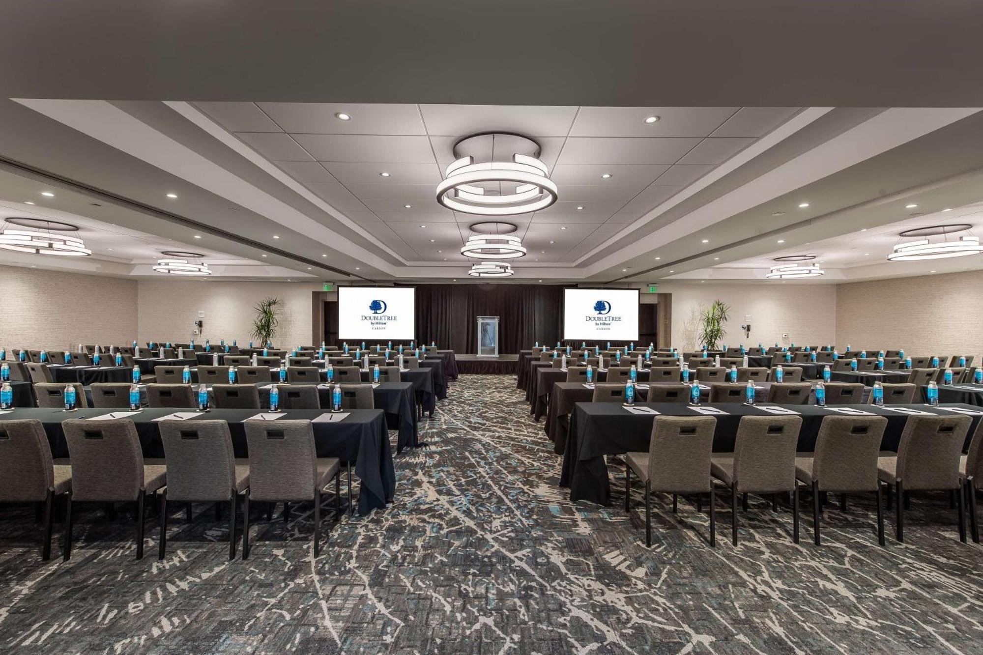 Hotel Doubletree By Hilton Carson Exterior foto